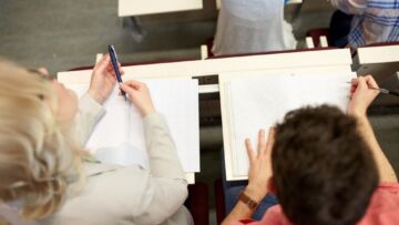 Edukacyjne wycieczki dla uczniów Powiatu Gnieźnieńskiego z dotacją na historię