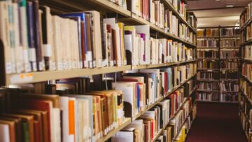 Niezastąpione bibliotekarki – życzenia pełne inspiracji!