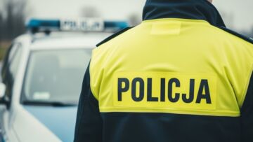 Nietrzeźwy kierowca ucieka po kolizji, policja go zatrzymuje